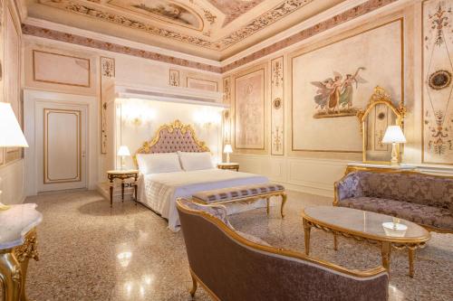 Ca' Bonfadini Historic Experience - image 5