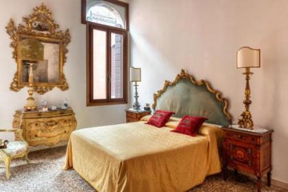 Luxury Venetian Rooms - image 4