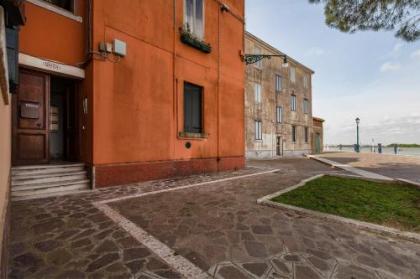 Venice Blue Lagoon - image 9