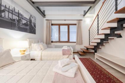 Ca' del Pozzo Loft Apartment - image 11