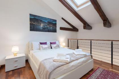 Ca' del Pozzo Loft Apartment - image 3