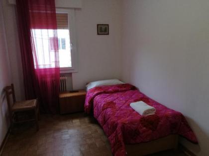 Venice Holiday - image 12