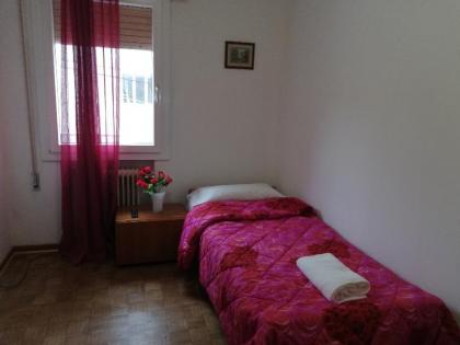 Venice Holiday - image 18