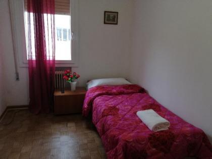 Venice Holiday - image 20