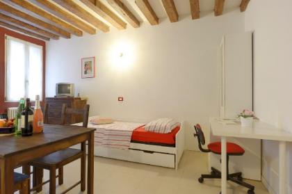 Mario Apartment 3162 - image 2