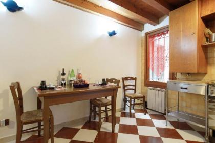 Typical Venetian (wifi) apartment - image 2