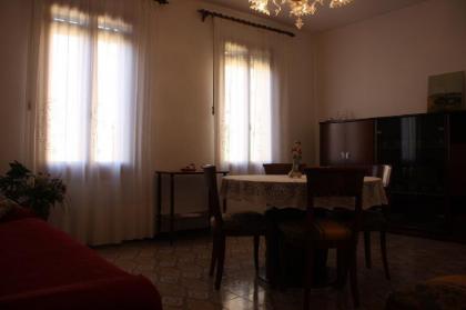 mario Apartment 2978B Venice
