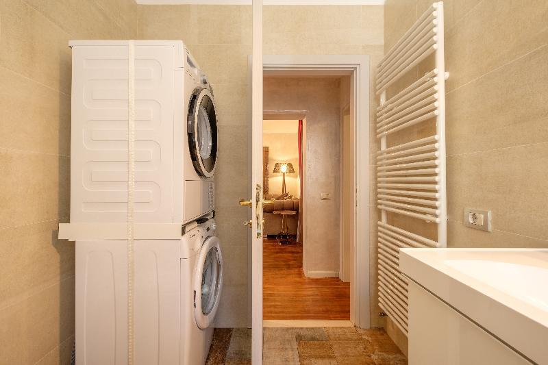 Casa Verona - Stroll to St Mark's Square. Lux Apt - image 5