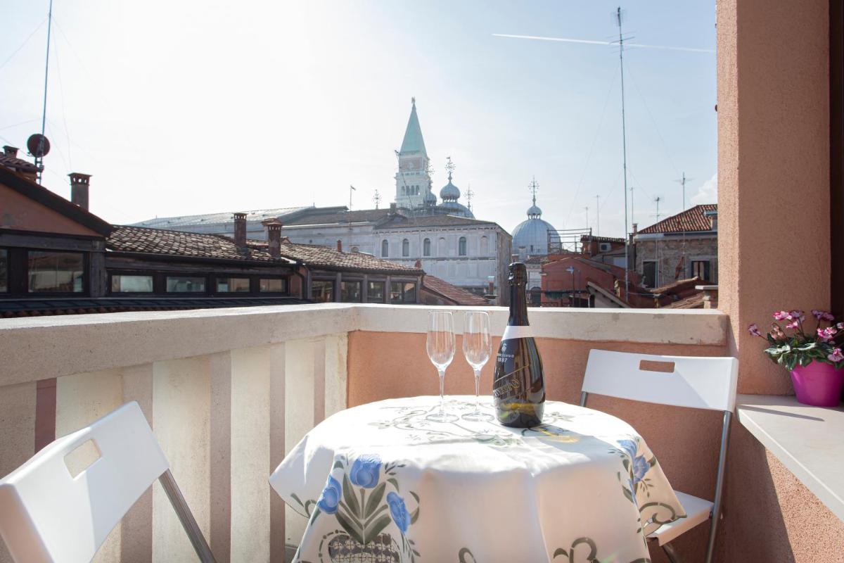 Venice Luxury Terrace View of San Marco - main image