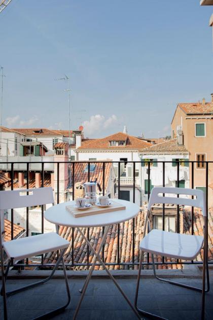 Venice Luxury Terrace View of San Marco - image 12