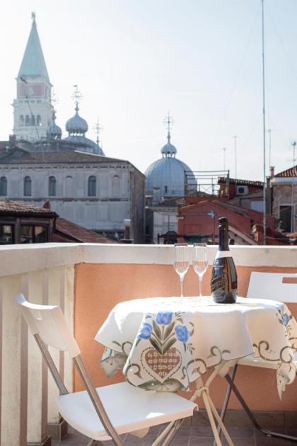 Venice Luxury Terrace View of San Marco - image 14