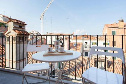 Venice Luxury Terrace View of San Marco - image 3