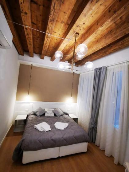 Deluxe 3 Bedroom Flat in Rialto - image 3