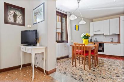 Castello Cozy Apart x4 - Calle Crosera - image 11