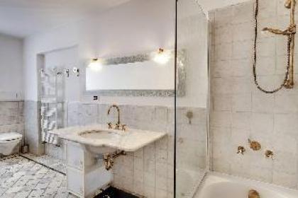 CA' ANGELA VENETIAN APARTMENT - image 10