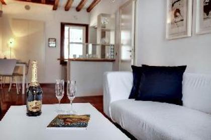 CA' ANGELA VENETIAN APARTMENT - image 17