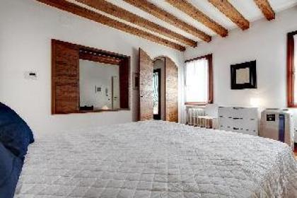 CA' ANGELA VENETIAN APARTMENT - image 8