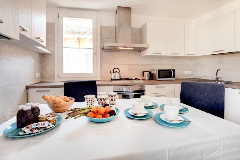 CA' LUCIA BRIGHT APARTMENT  VENICE - image 4