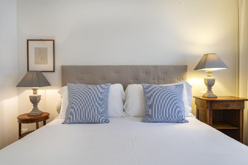 CA 'MARIN VENICE APARTMENT - image 4
