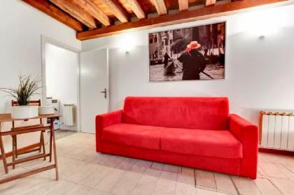 GUGGENHEIM COLLECTION VENICE APARTMENT - image 9