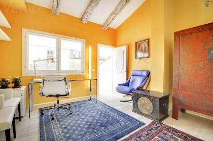 RIALTO BRIDGE PENTHOUSE VENICE WITH TERRACES - image 9
