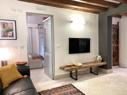 Venice Boutique House - image 19