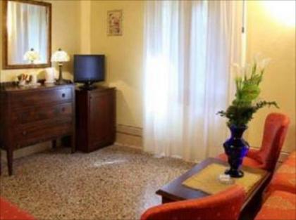 Pensione Accademia - Villa Maravege - image 2