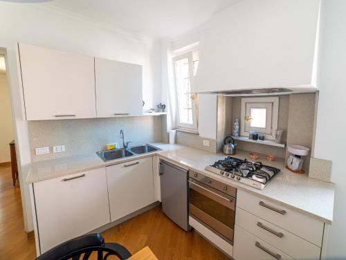Salute Canal View Apartment - image 5