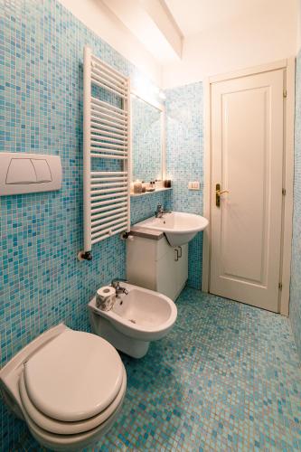 Salute Canal View Apartment - image 7
