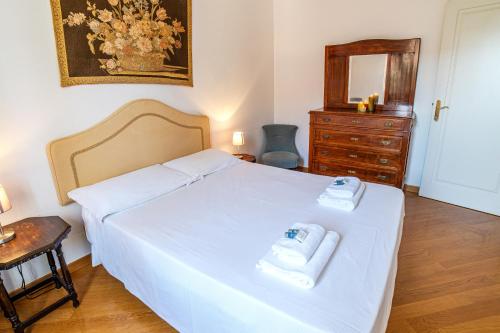 Dogana Canal View Apartment - image 2