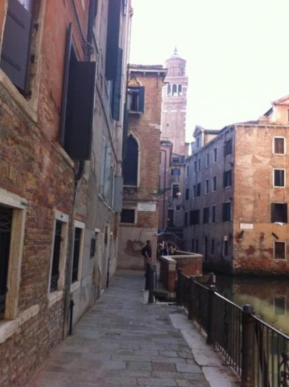 B&B Al Teatro with canal view - image 8