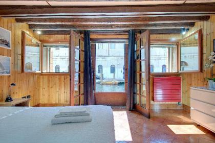 Canaldoor-Amelia - image 1