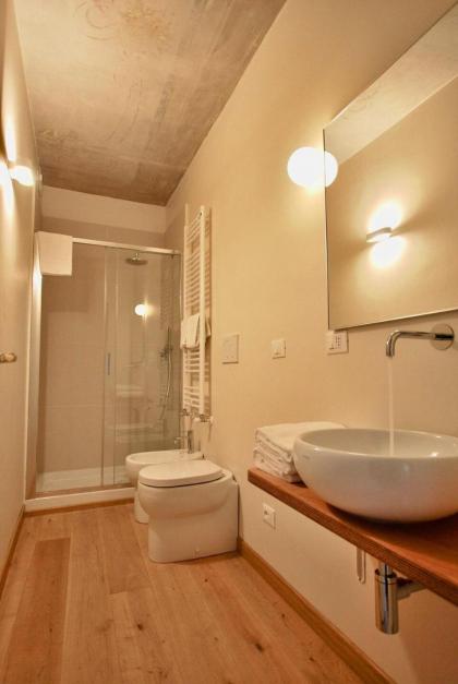 Ca Corte Nova design apartment with canal view - image 4