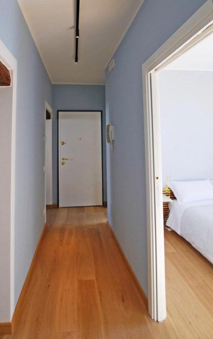 Ca Corte Nova design apartment with canal view - image 7
