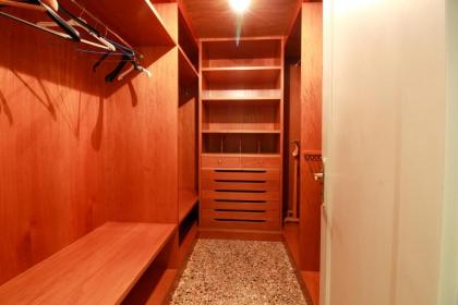 Fortuny3967 Suites & Wine - image 11
