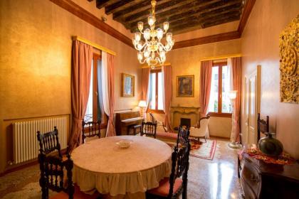 Fortuny3967 Suites & Wine - image 14