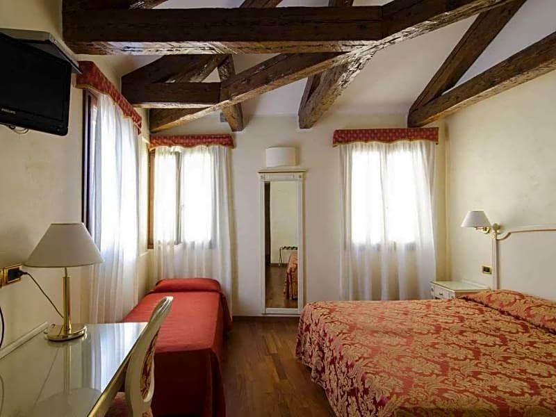 Hotel Do Pozzi - image 5