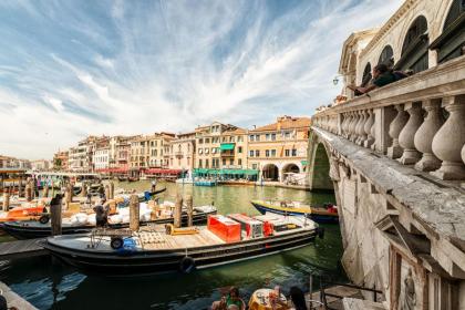 Royal Rialto Apartment - Grand Canal View - image 24