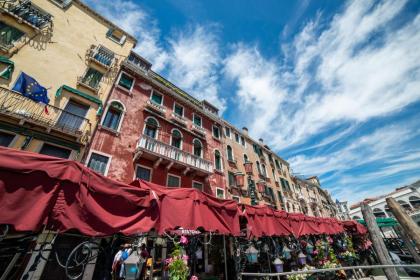 Royal Rialto Apartment - Grand Canal View - image 25