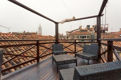 LL4425 Penthouse of 200sqm - image 10