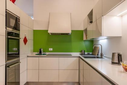 Gallery House - image 16