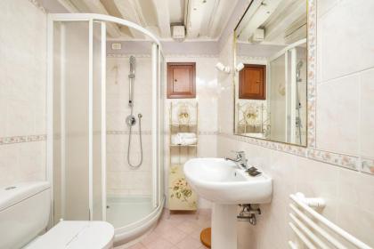 Appartamenti Superior in Via Garibaldi by Bricola Apartments - image 30