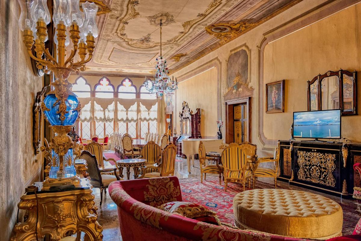 Palazzo Ca' Bernardo By Francesco Molon - main image