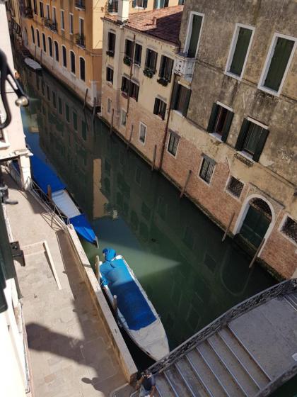 Ca' Cappello Venice Apartment 1 with Canal View - image 17
