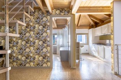 Ca' Cappello Venice Apartment 2 with Canal View - image 10