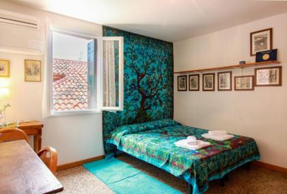 Santi Apostoli Home - image 10