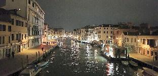 Venice My Friends Canal View - image 5
