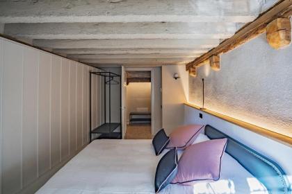 Corte Rubbi 5514 Canal View - image 11