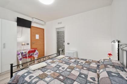 Venice Pink House - image 10