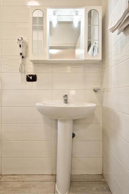 Venice Pink House - image 15